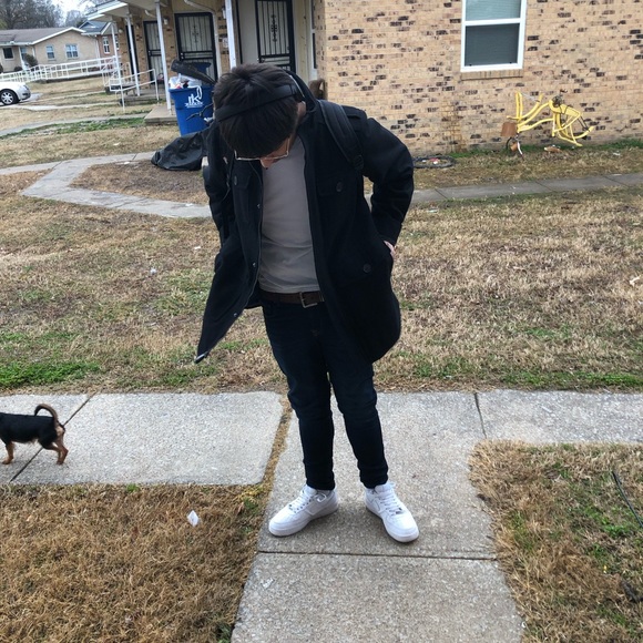 Meet your Posher, Dom - Picture 1 of 1